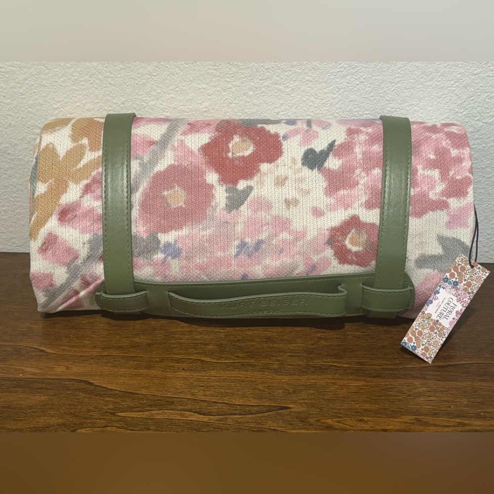 Kurt Geiger Floral Couture Picnic Blanket